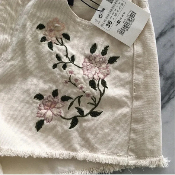 New Zara Floral Embroidered High-rise cotton cutoff Denim Jean shorts - Picture 6 of 10